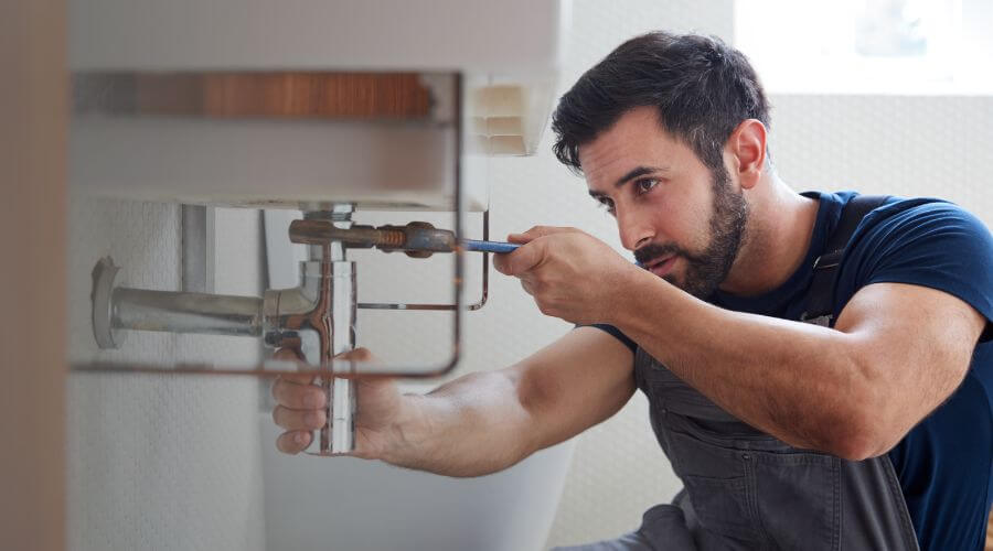 Professional water heater installation services in Evansville, AR